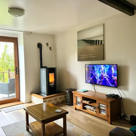 Tranquil Watermill 公寓 *